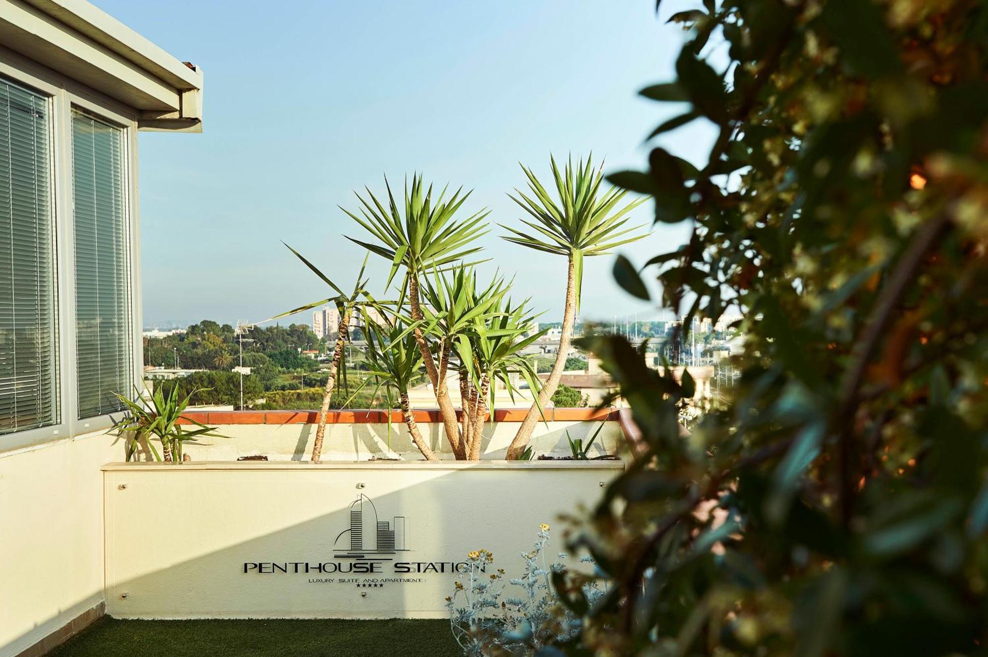 Penthouse Station Luxury Suites & Apartment Μπρίντιζι Εξωτερικό φωτογραφία