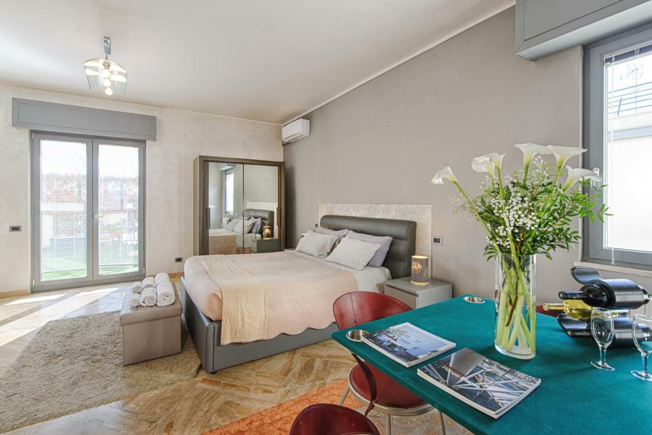 Penthouse Station Luxury Suites & Apartment Μπρίντιζι Εξωτερικό φωτογραφία